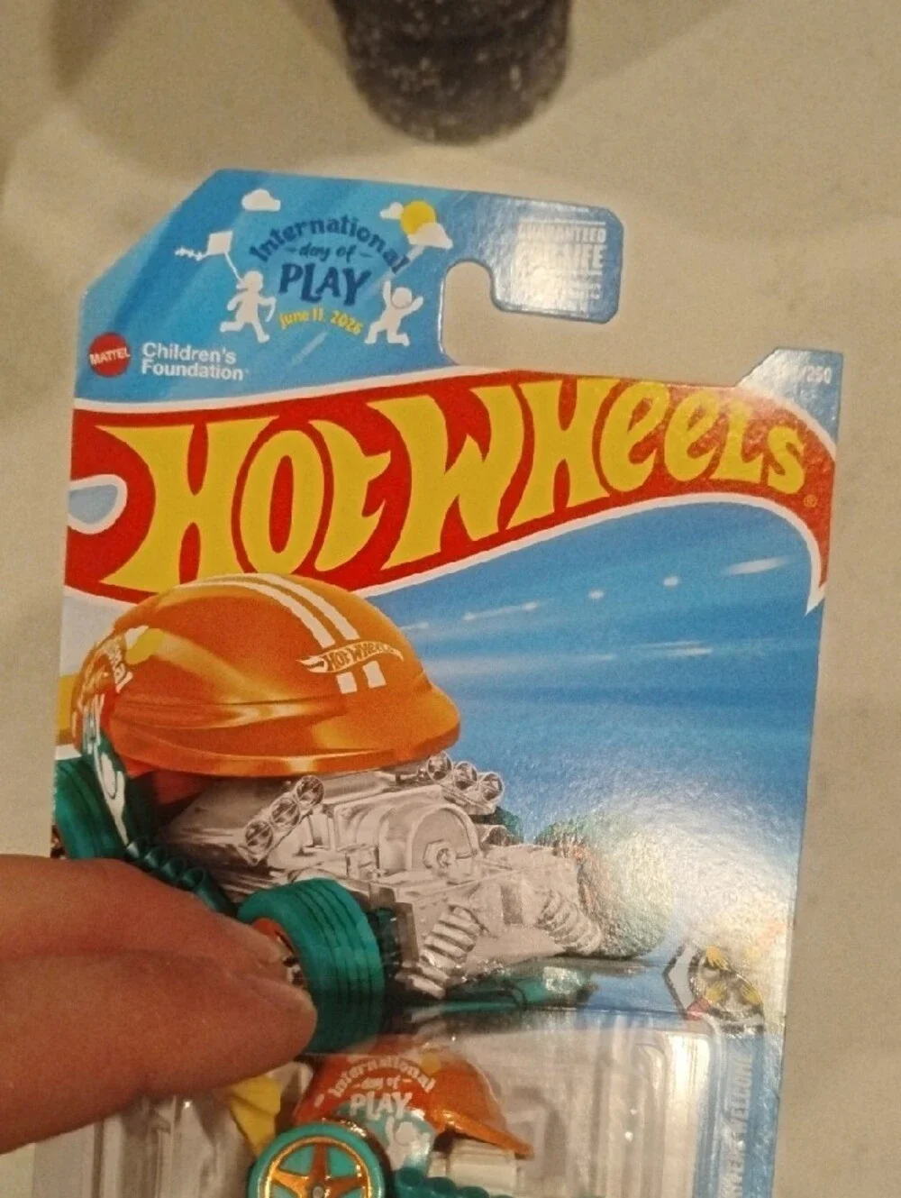 Mattel Hot Wheels Head Gasket in Orange and Teal